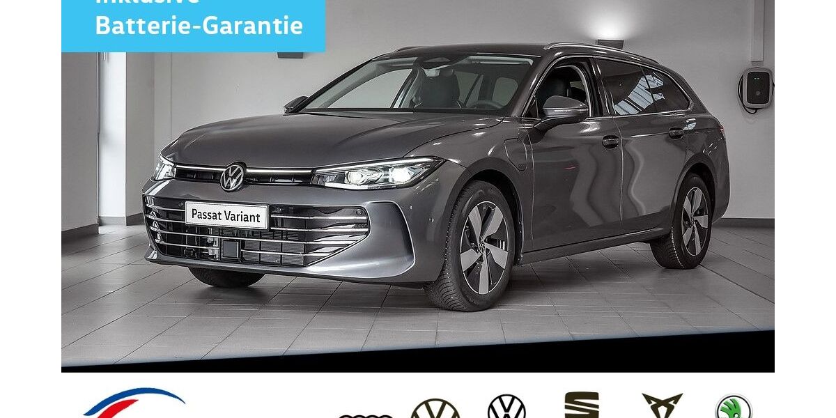 VW Passat Variant 4.000 km 54.900 &euro; Kölln-Reisiek 25337