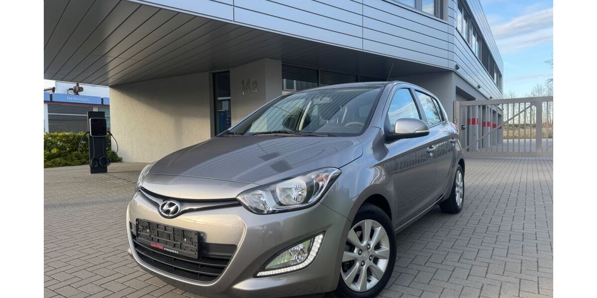 Hyundai i20 54.000 km 7.490 &euro; Pinneberg 25421