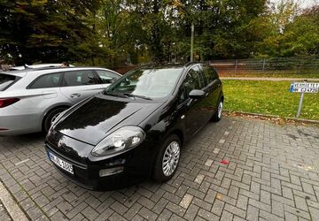 Fiat Punto 142.000 km 2.700 &euro; Hamburg 22549