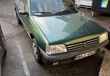 Peugeot 205 184.000 km 3.999 &euro; Hamburg 20253