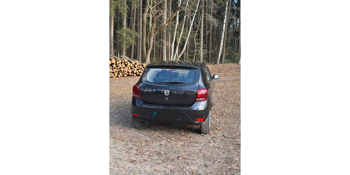 Dacia Sandero 108.000 km 6.500 &euro; Uetersen 25436