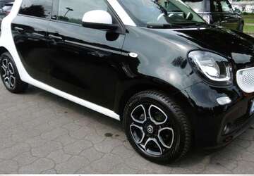 Smart forFour 44.206 km 8.990 &euro; Hamburg 22459