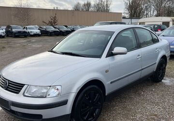VW Passat 169.536 km 1.425 &euro; Elmshorn 25337