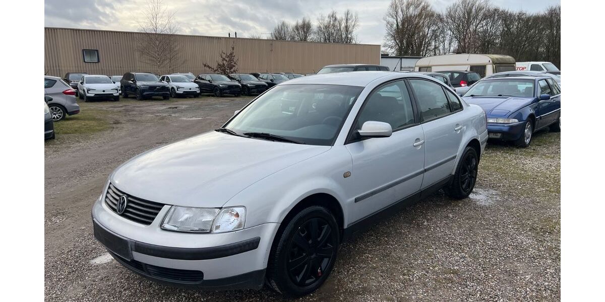 VW Passat 169.536 km 1.425 &euro; Elmshorn 25337