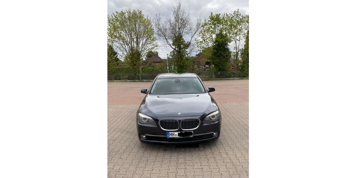 BMW 730 215.000 km 9.900 &euro; Hamburg 21149