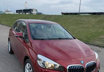 BMW 225 64.245 km 14.200 &euro; Hamburg 20539