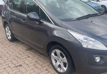 Peugeot 3008 183.400 km 3.990 &euro; Hamburg 21107