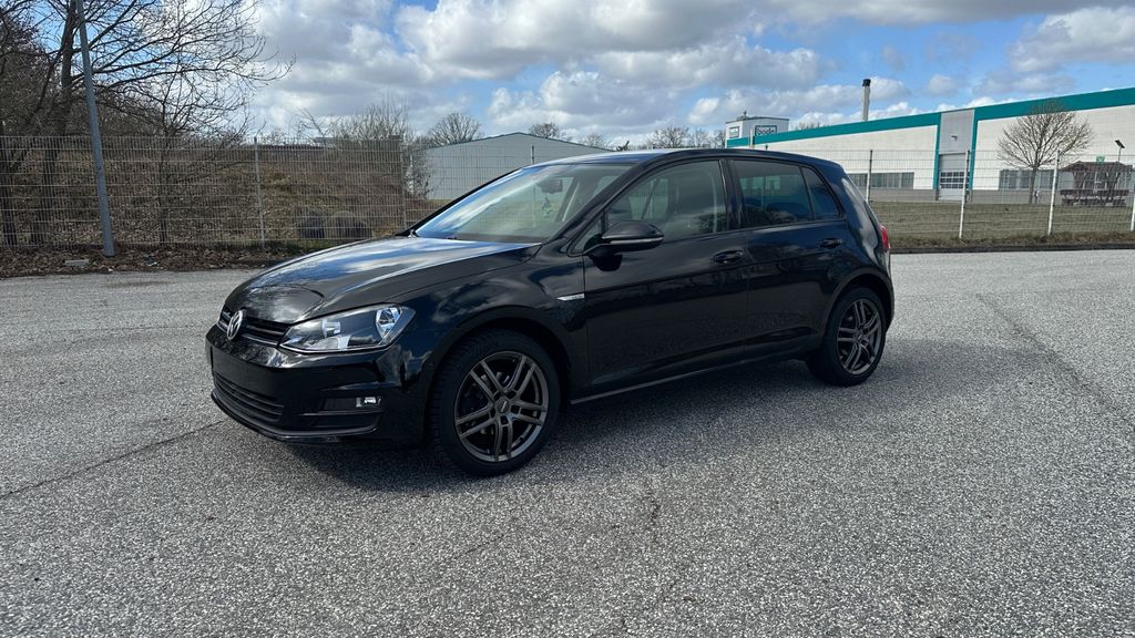 VW Golf 300.546 km 5.799 &euro; Henstedt-Ulzburg 24558
