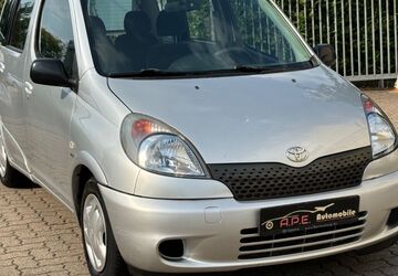 Toyota Yaris 242.000 km 1.699 &euro; Norderstedt 22848