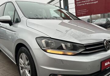 VW Touran 104.500 km 19.900 &euro; Hamburg 22043