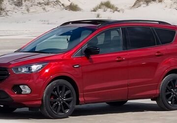 Ford Kuga 67.000 km 17.990 &euro; Tornesch 25436