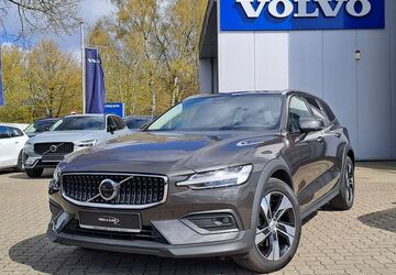 Volvo V60 Cross Country 27.400 km 36.890 &euro; Pinneberg 25421