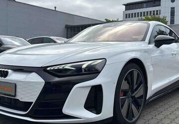 Audi e-tron GT 43.488 km 52.950 &euro; Hamburg 22047