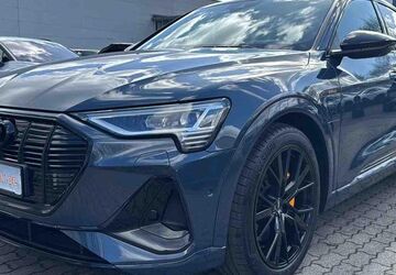 Audi e-tron 91.099 km 29.950 &euro; Hamburg 22047