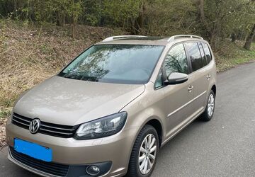VW Touran 200.383 km 8.800 &euro; Hamburg 22145