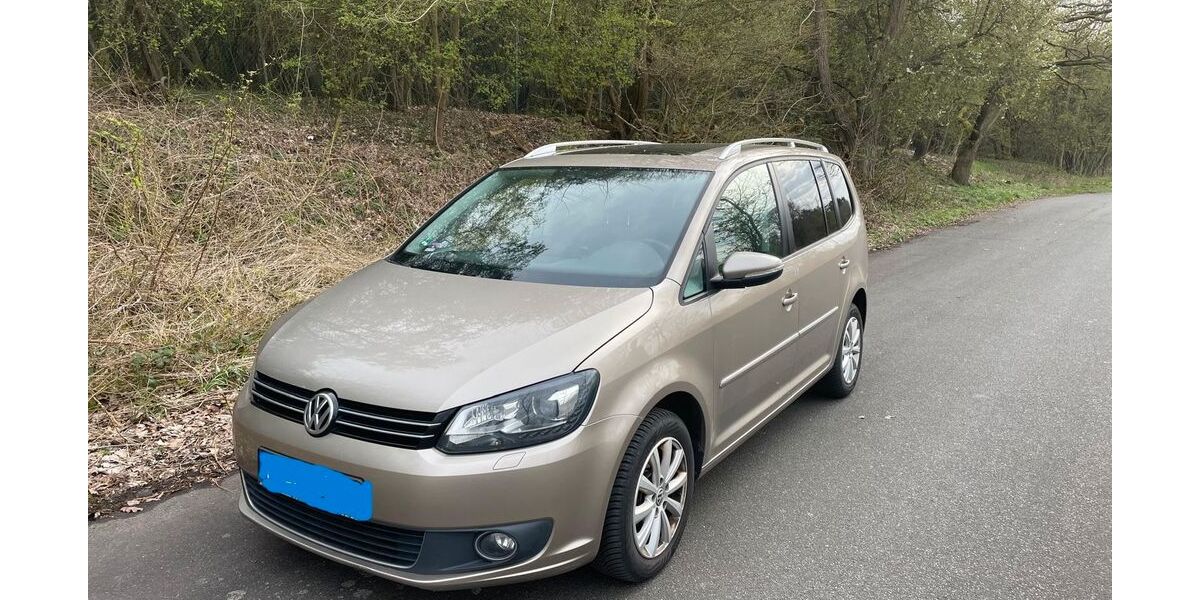 VW Touran 200.383 km 8.800 &euro; Hamburg 22145