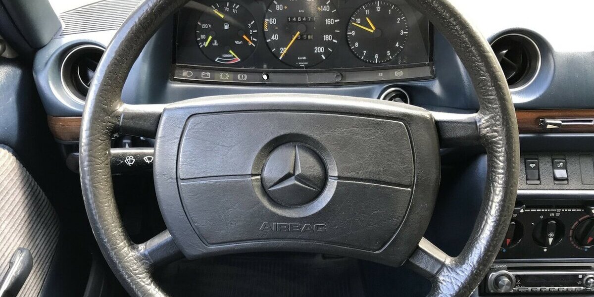 Mercedes-Benz 230 W123 Sanders Automat ABS AirBag SSD Velours 146.358 km 15.999 &euro; Hamburg 22339
