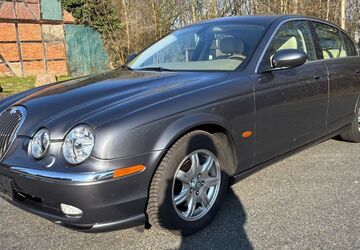 Jaguar S-Type 44.200 km 11.900 &euro; Braak 22145