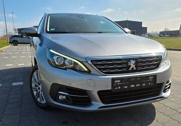 Peugeot 308 98.000 km 13.990 &euro; Ahrensburg 22926