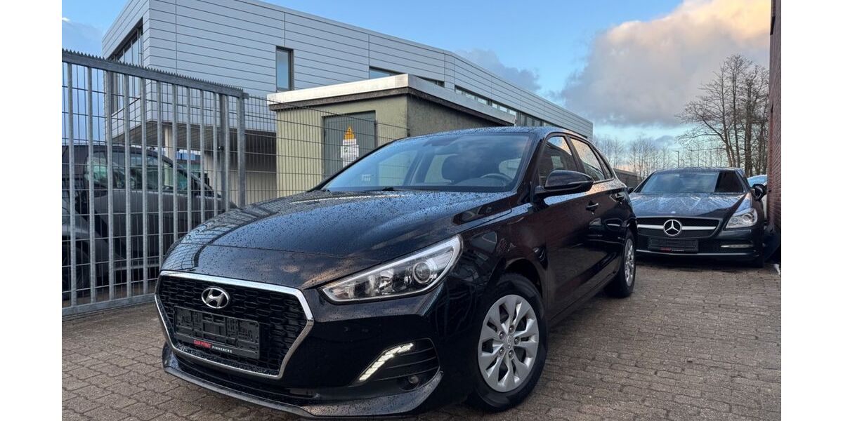 Hyundai i30 143.900 km 10.990 &euro; Pinneberg 25421