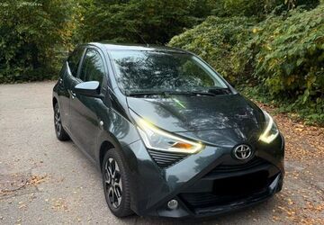 Toyota Aygo (X) 70.000 km 8.700 &euro; Hamburg 22397