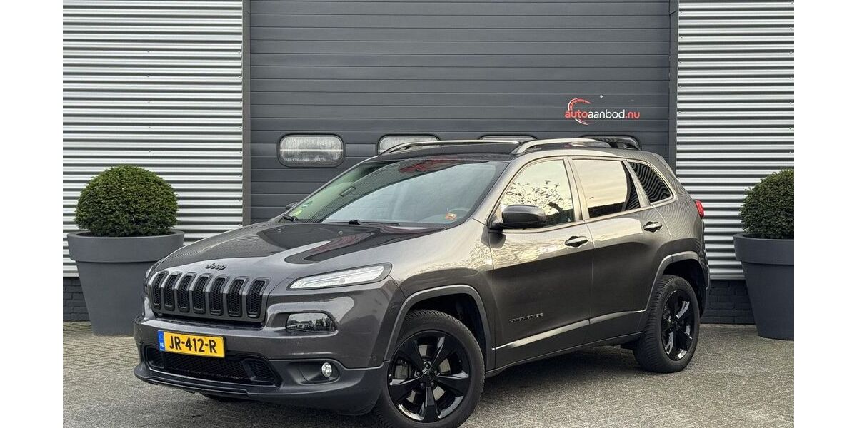 Jeep Cherokee 258.595 km 6.990 &euro; Boekel 5427 