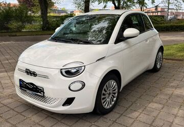 Fiat 500e 24.500 km 13.750 &euro; Lentföhrden 24632