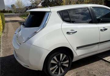 Nissan Leaf 93.600 km 8.300 &euro; Hamburg, Freie und Hansestadt 21037