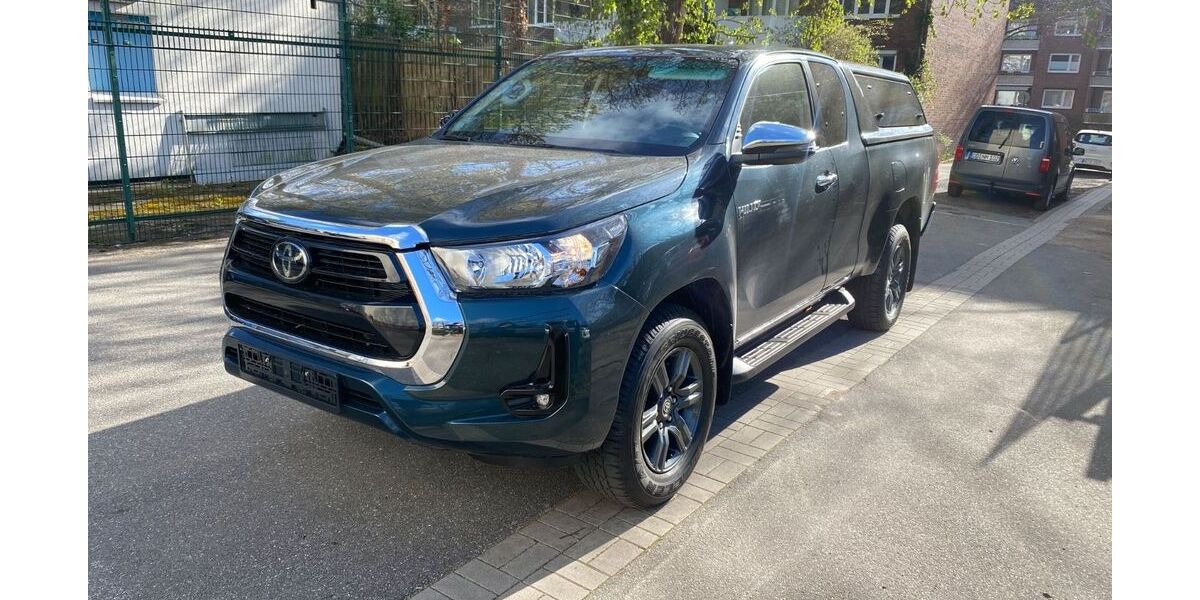 Toyota Hilux 4.300 km 37.800 &euro; Hamburg 20535