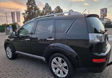 Mitsubishi Outlander 240.000 km 5.500 &euro; Elmshorn 25335