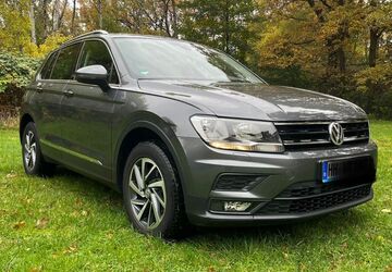 VW Tiguan 47.000 km 21.699 &euro; Hamburg 22417