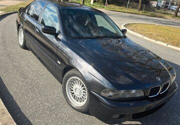 BMW 530 182.000 km 9.700 &euro; Norderstedt 22844