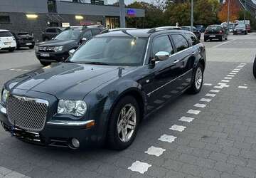 Chrysler 300C 201.000 km 6.700 &euro; Hamburg 22455
