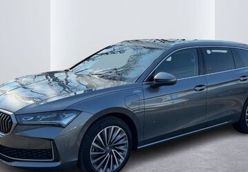 Skoda Superb 12.734 km 44.888 &euro; Hamburg 22303