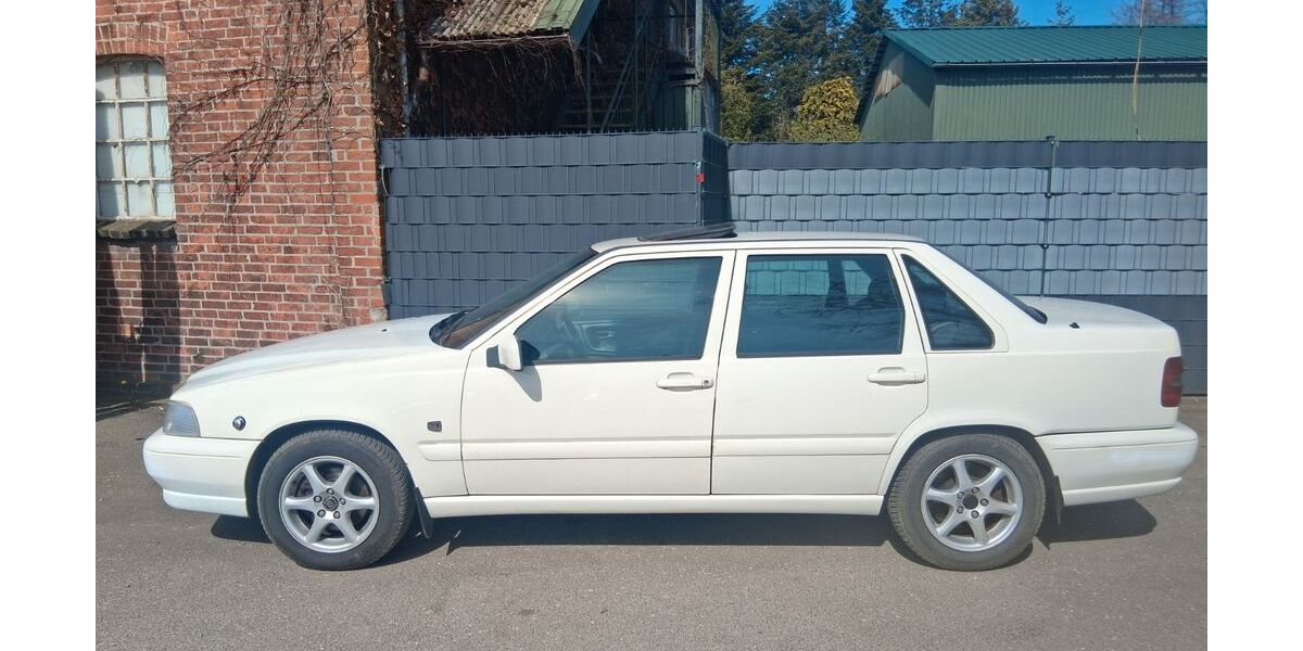 Volvo S70 402.000 km 4.800 &euro; Elmshorn 25335