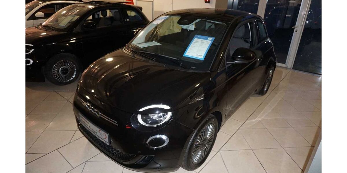 Fiat 500e 44.026 km 16.490 &euro; Hamburg 22043