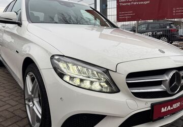 Mercedes-Benz C 300 149.723 km 20.990 &euro; Hamburg 22043