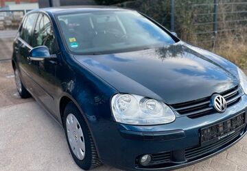 VW Golf 192.000 km 3.200 &euro; Norderstedt 22851