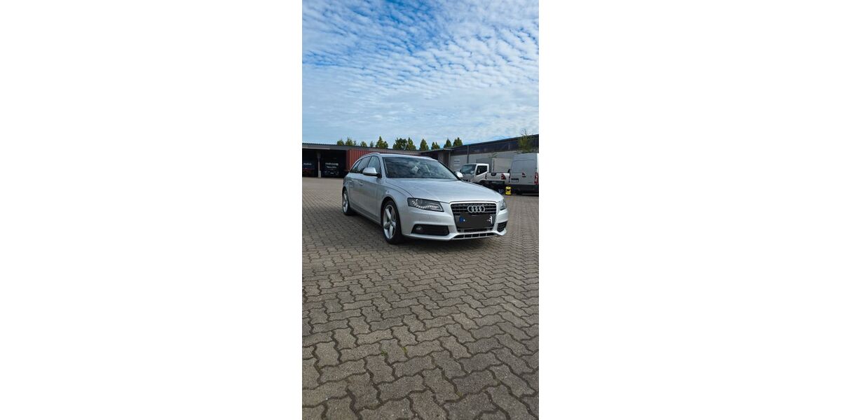 Audi A4 228.000 km 5.500 &euro; Wedel 22880