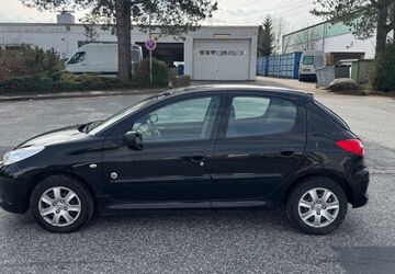 Peugeot 206 101.594 km 2.590 &euro; Barsbüttel 22885