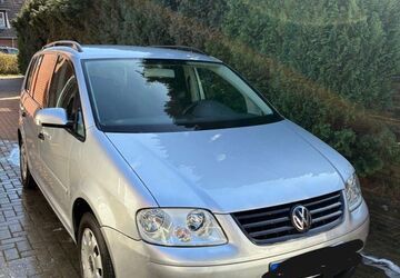 VW Touran 160.000 km 3.000 &euro; Hamburg 21079