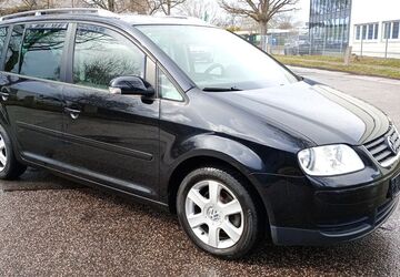 VW Touran 280.000 km 2.399 &euro; Bargteheide bei Hamburg 22941