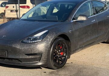 Tesla Model 3 164.000 km 15.400 &euro; Stapelfeld bei Hamburg 22145