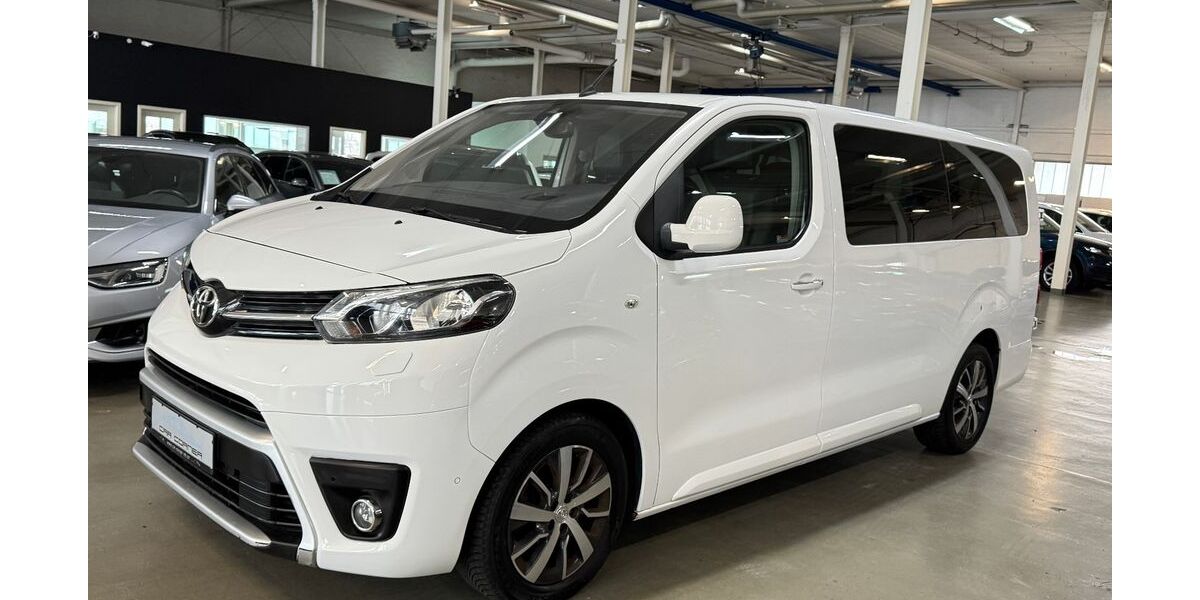 Toyota Proace (Verso) 121.975 km 26.890 &euro; Hamburg 20537
