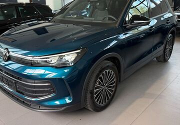 VW Tiguan 26.200 km 34.890 &euro; Tornesch 25436