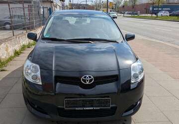 Toyota Auris 179.825 km 2.800 &euro; Hamburg 20097