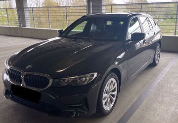 BMW 330 128.000 km 24.870 &euro; Hamburg 21073