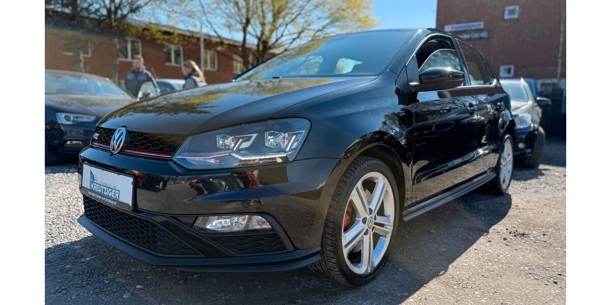 VW Polo 98.627 km 14.990 &euro; Hamburg 22179