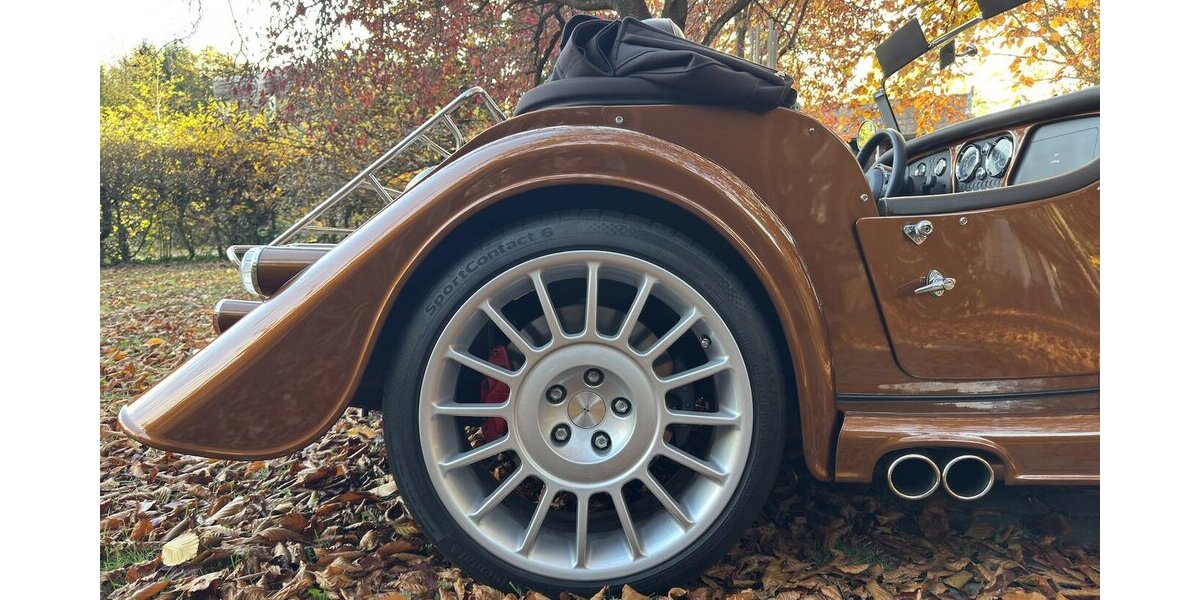 Morgan Plus 8 4.8 AERO8 GOLDFINGER 007 9.999 km 139.999 &euro; Hamburg 22339