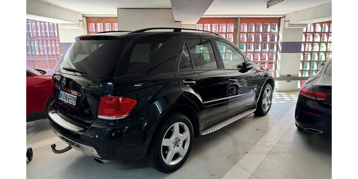 Mercedes-Benz ML 500 224.500 km 13.500 &euro; Hamburg 22335